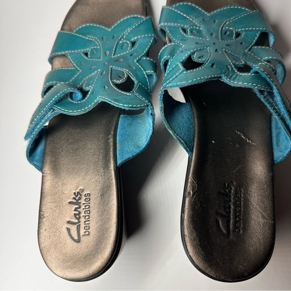 Clarks Bendable Women Sandals Wedge Slip On Floral Strappy Leather 9.5 Teal Blue - Picture 8 of 13